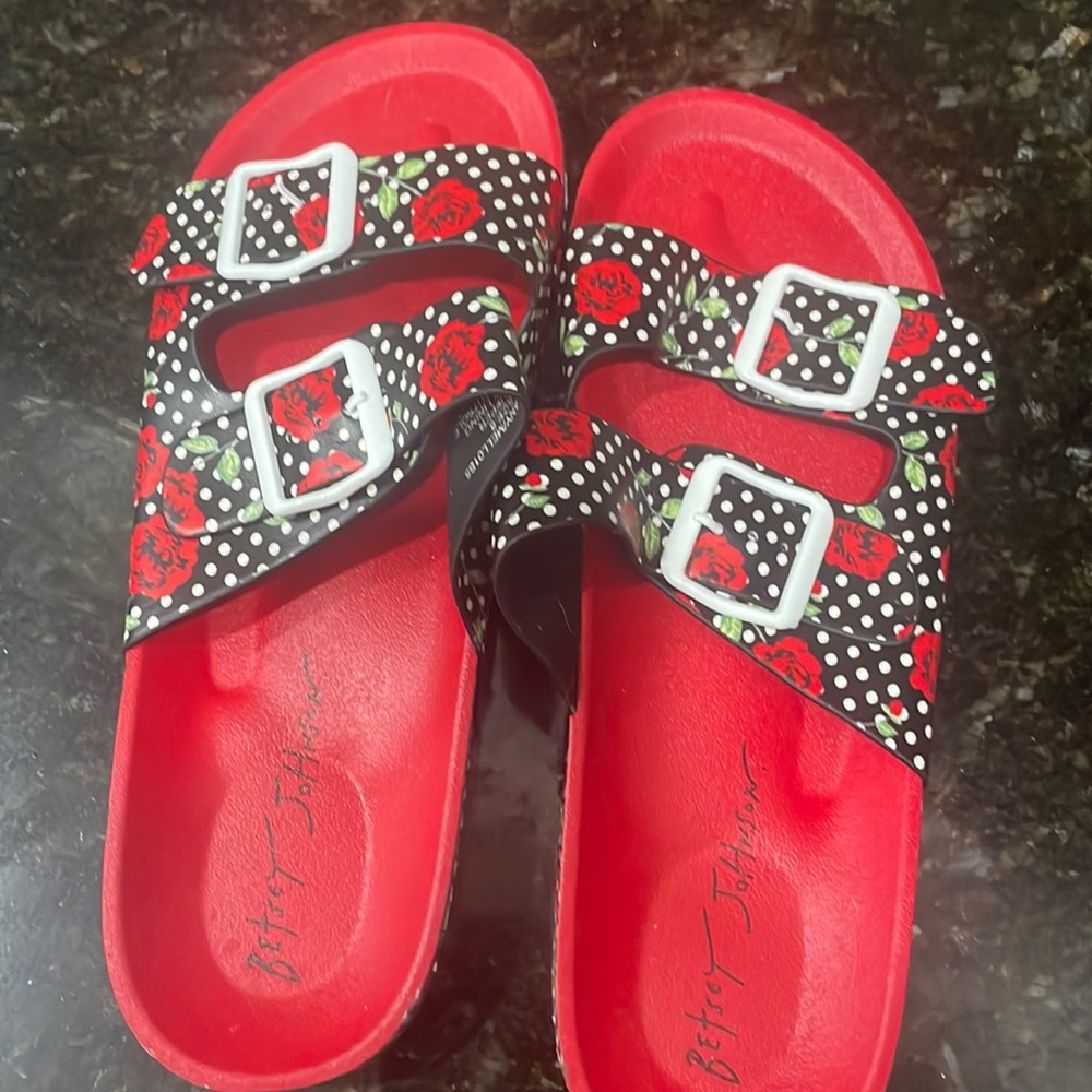 Betsy Johnson sandals black and red with roses